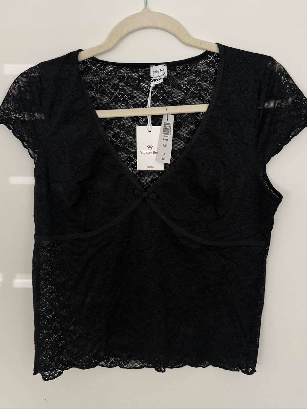 Aritzia Sunday Best Tuille Lace Top NWT Large black
